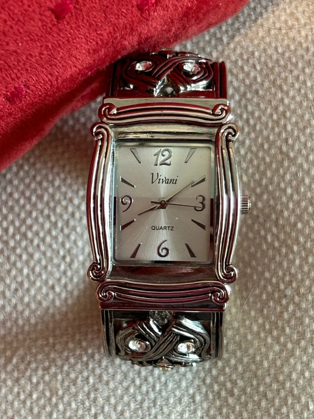 Silver tone cuff bracelet watch 5 rhinestones each side New battery EUC